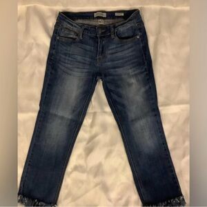 Judy Blue Cropped Frayed Jeans 7/28